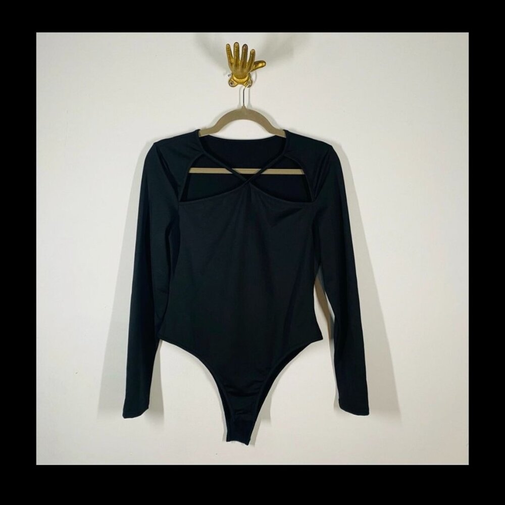 Cutout Detail Black Long-Sleeve Bodysuit With Snap Closure 95% Polyester & 5% El